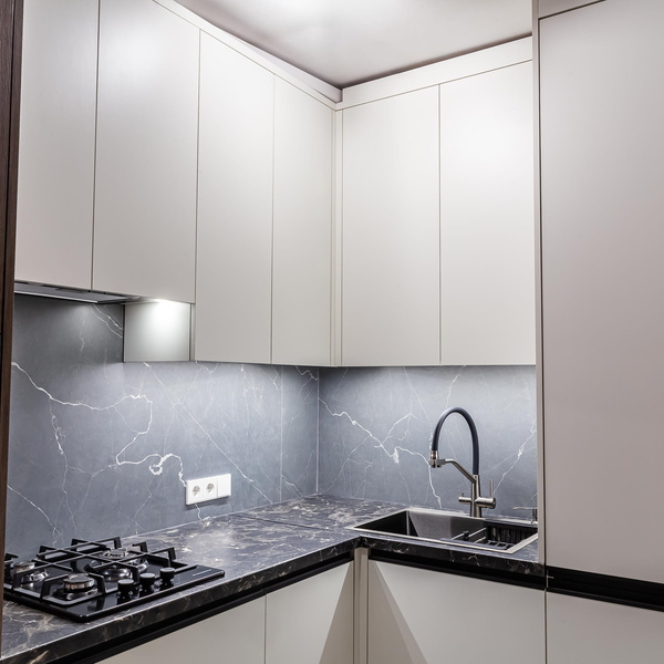 Современные кухни